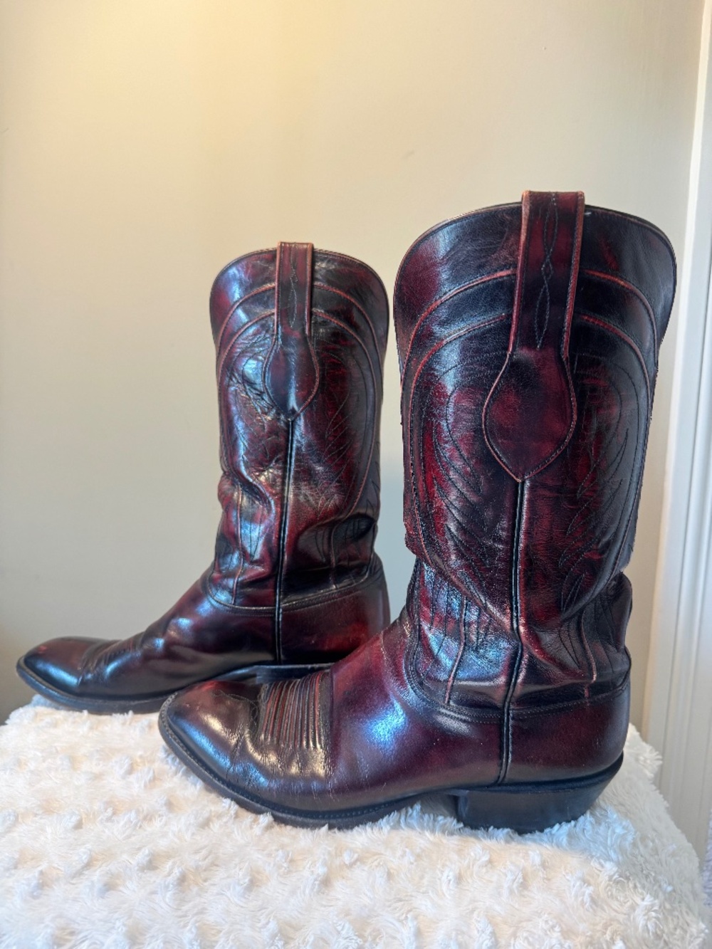 VTG Lucchese Classics Handmade Black Cherry Leather Cowboy Boots Men's 10 D